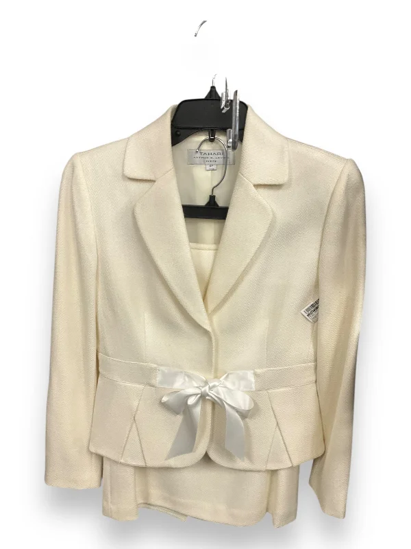 Skirt Suit 2pc By Tahari By Arthur Levine In Ivory, Size: 4