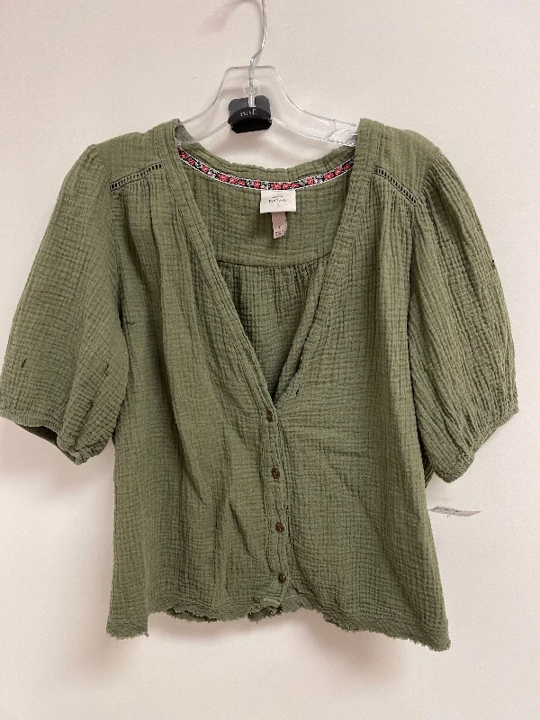 Top Short Sleeve By Knox Rose In Green, Size: L