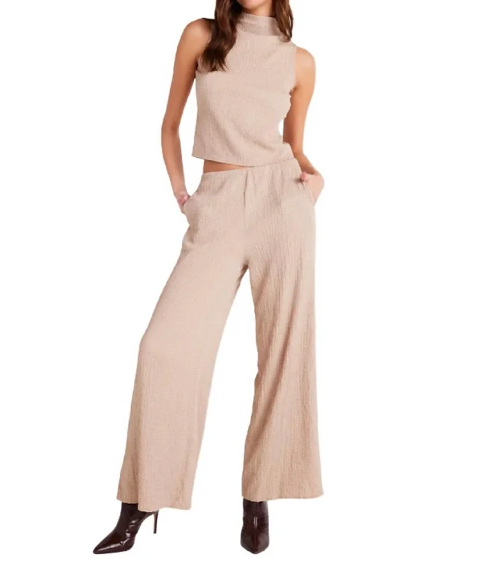 Clean Wide Leg Pant In Light Oak