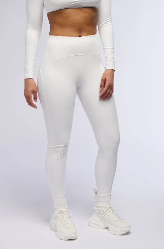 RIO FAUX LEATHER HIGH RISE LEGGING IN WHITE