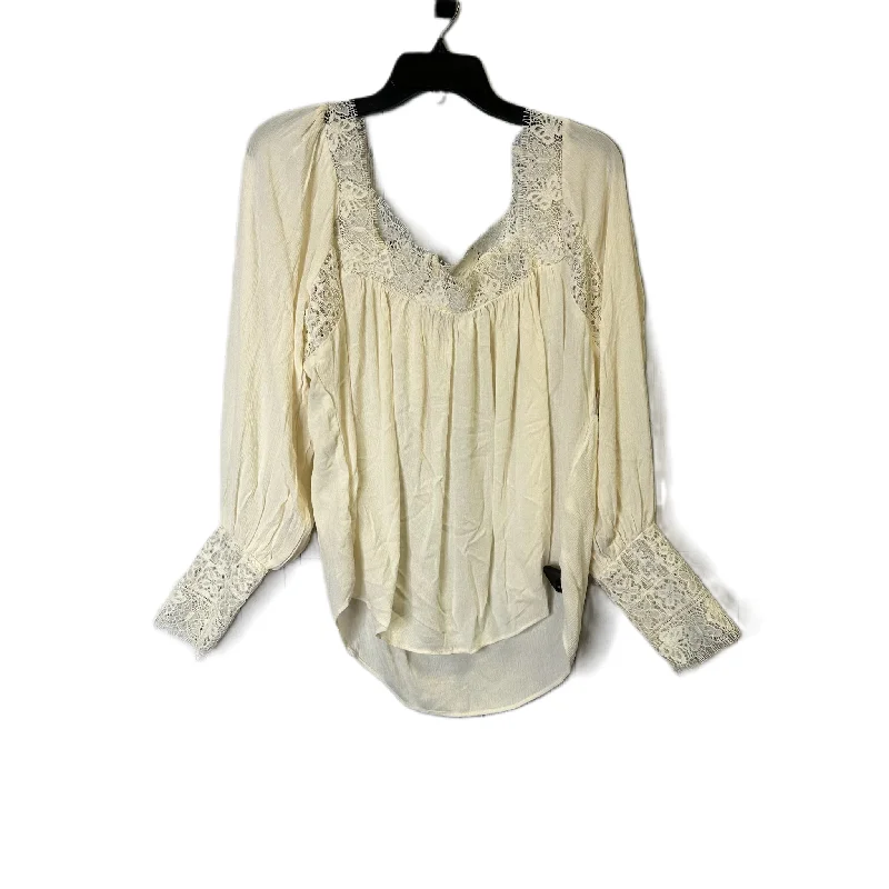 Top Long Sleeve By Free People In Cream, Size: S